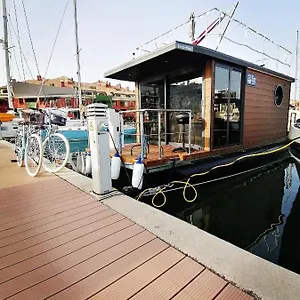 Botel La Maison Bateau Sotogrande, San Roque (Andalucia)